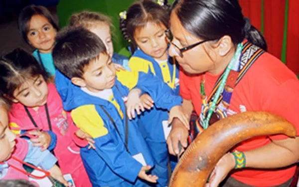 Juegos con sabiduría indígena para los más pequeños