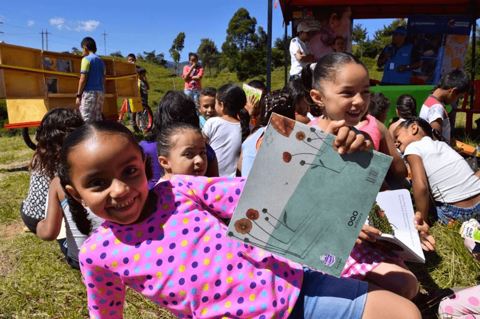 Países latinoamericanos buscan replicar el Plan Nacional del Lectura y Escritura ‘Leer es mi cuento’