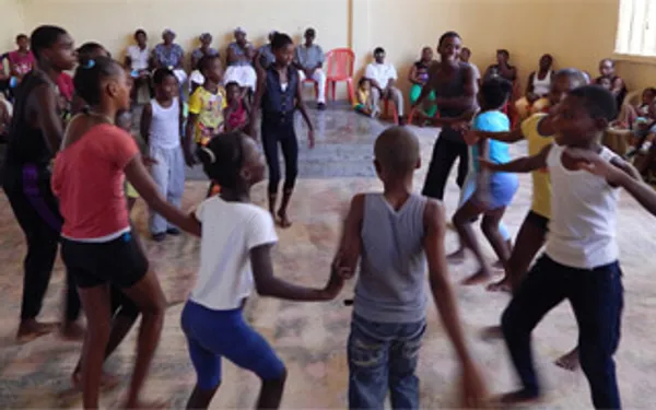 Una poética sensorial para la iniciación en danza