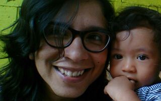 Andrea Vega Serna, la escritora y guionista que habla sin pelos en la lengua