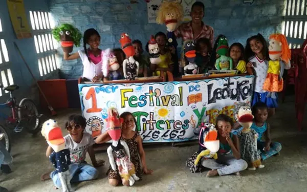 Los libros, cantos, títeres y voces de los niños se tomaron el país