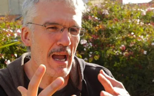 “Hay una diferencia muy grande entre crecer con cuentos y crecer sin cuentos”: Nicolás Buenaventura