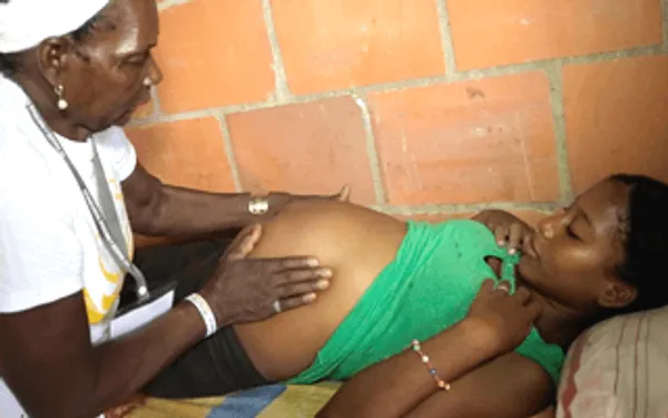 Parto tradicional en Buenaventura: una fiesta llena de amor