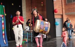 Teatro comunidad, memoria y rondas tradicionales